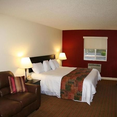 Lake House Hotel Osage Beach Esterno foto