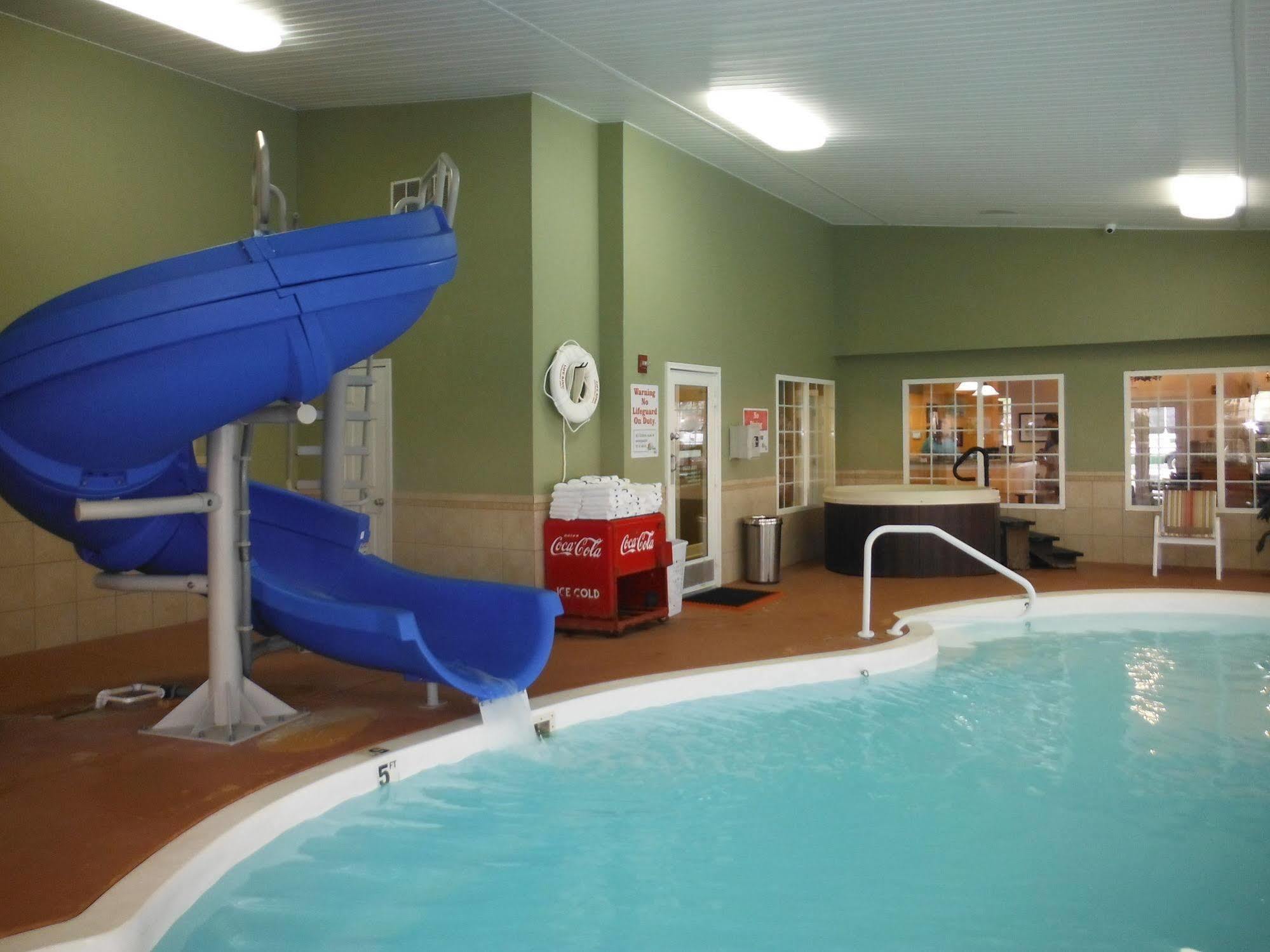Lake House Hotel Osage Beach Esterno foto