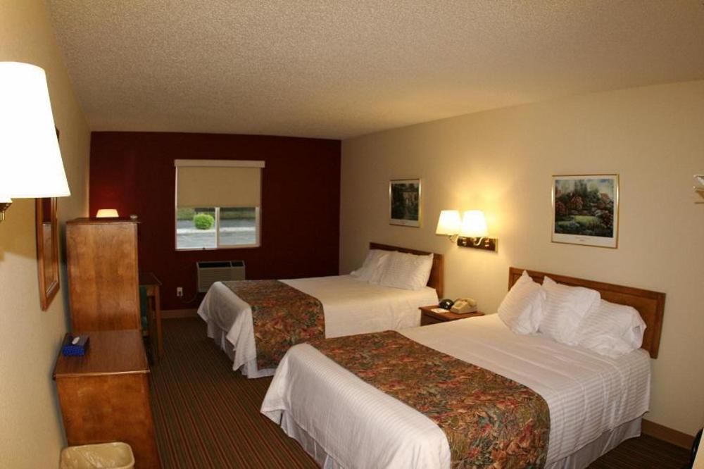 Lake House Hotel Osage Beach Esterno foto